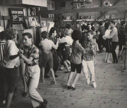 People dancing