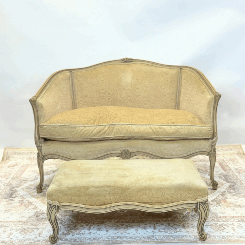 Cream Cabriole Settee - Image 2