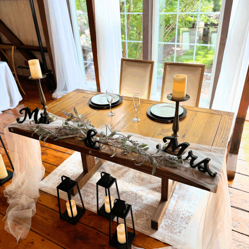 Romantic in White - Image 3